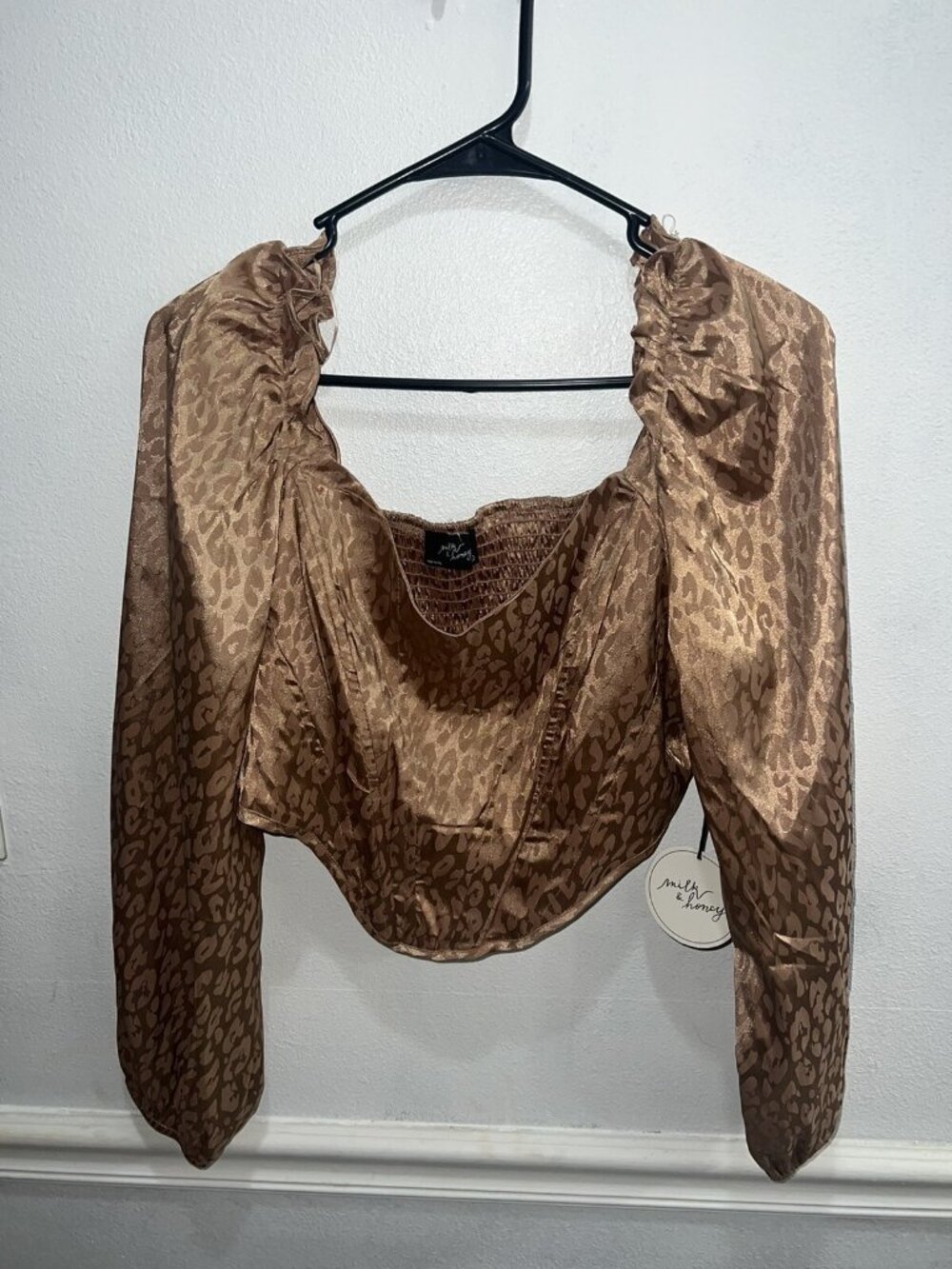 Woman’s Milk & Honey crop top blouse size XL shiny brown animal print NEW